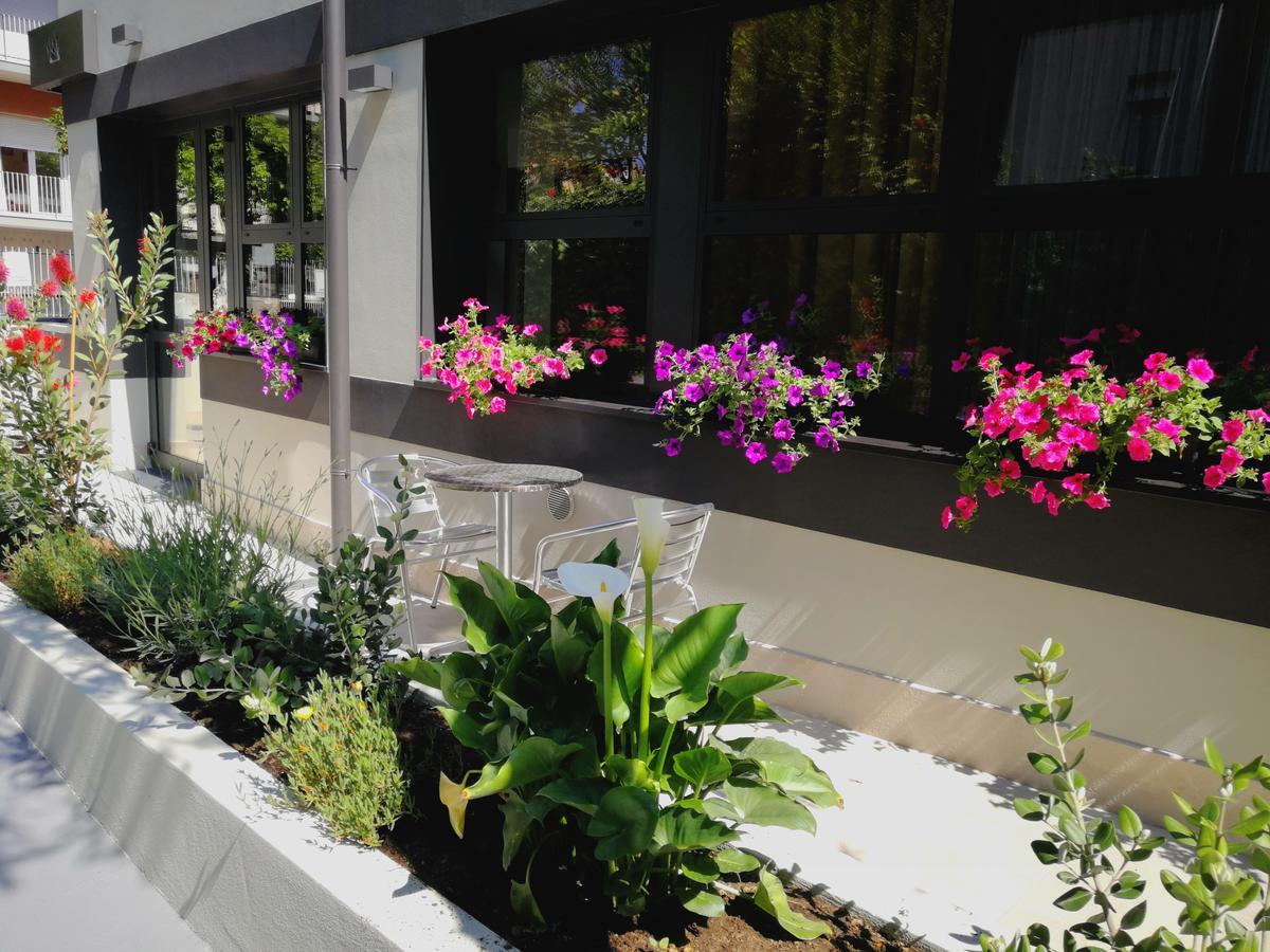 Hotel Villa Miki Bordighera Luaran gambar