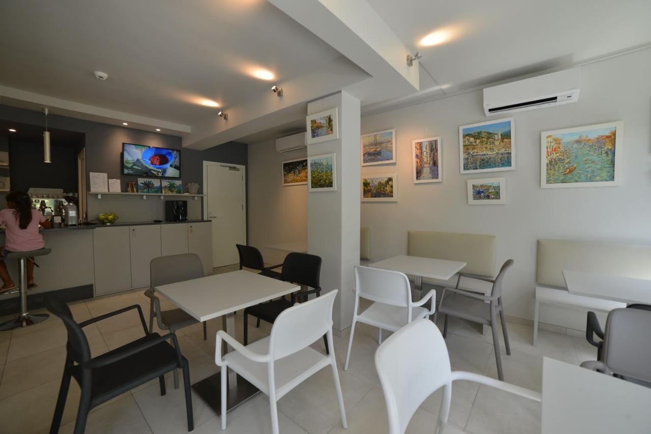 Hotel Villa Miki Bordighera Luaran gambar