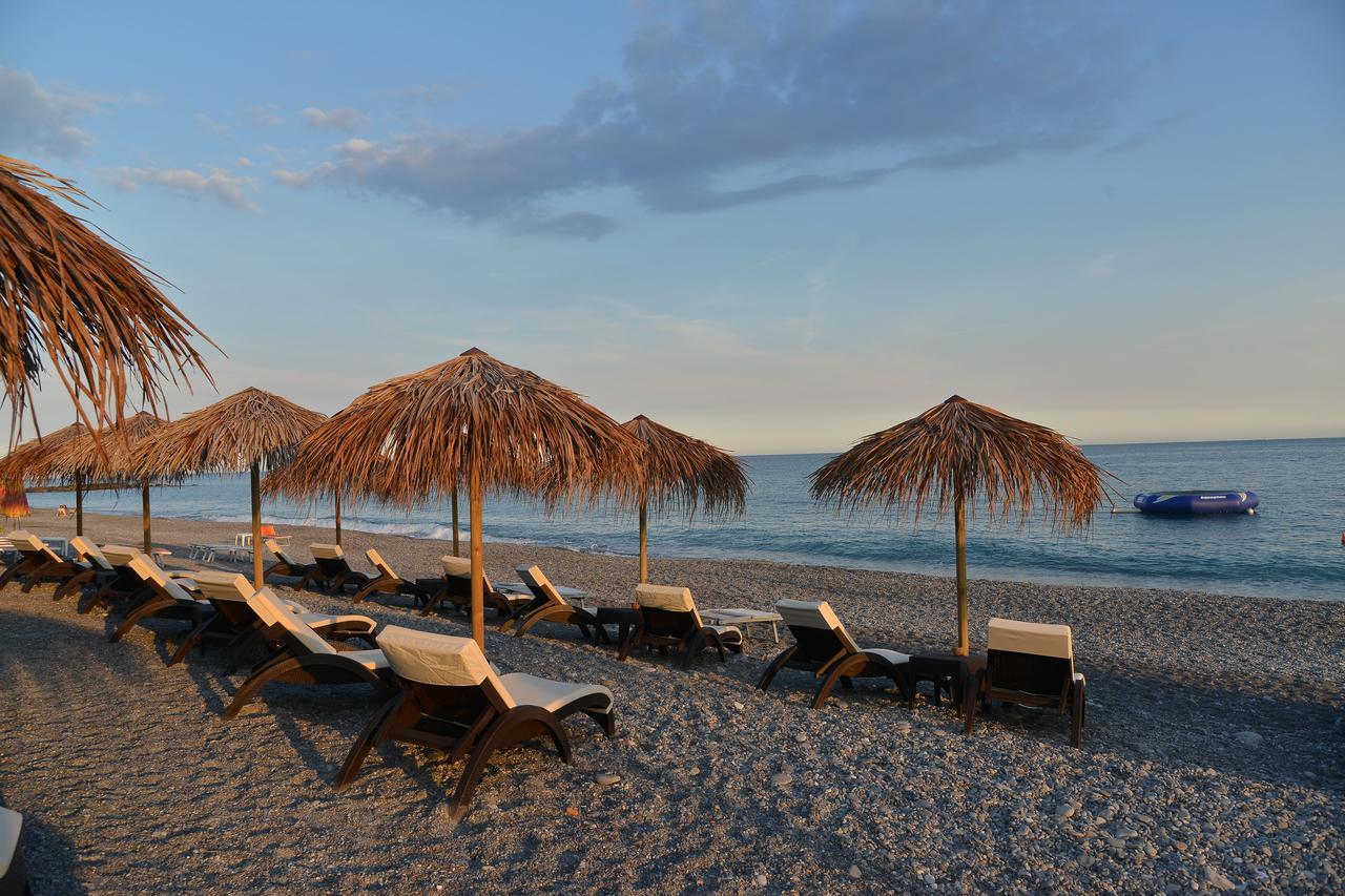 Hotel Villa Miki Bordighera Luaran gambar