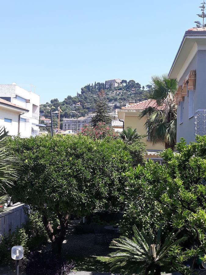 Hotel Villa Miki Bordighera Luaran gambar