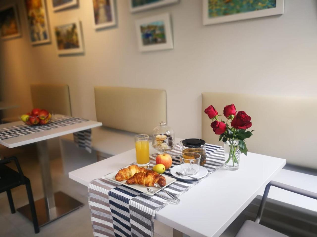 Hotel Villa Miki Bordighera Luaran gambar